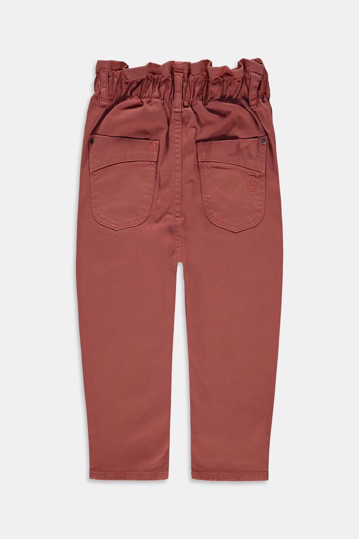 Stretchy paperbag trousers containing organic cotton