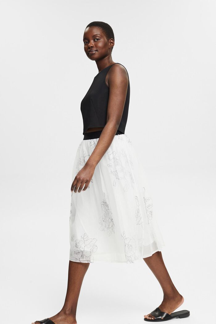 Double-layer tulle skirt with embroidery