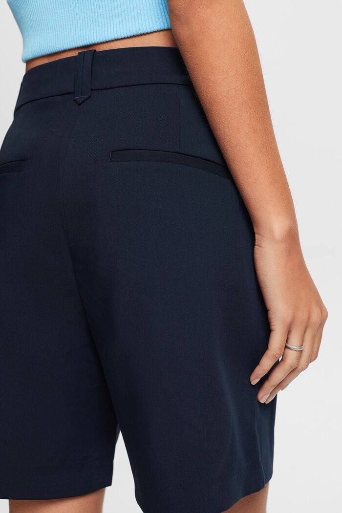 Pleated Bermuda Shorts, NAVY, detail image number 3