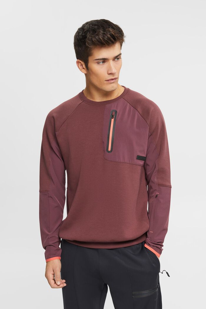 Sweatshirt with breast zip pocket