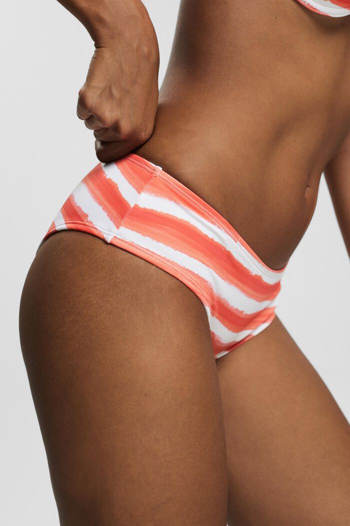 Bikini bottoms with a striped pattern