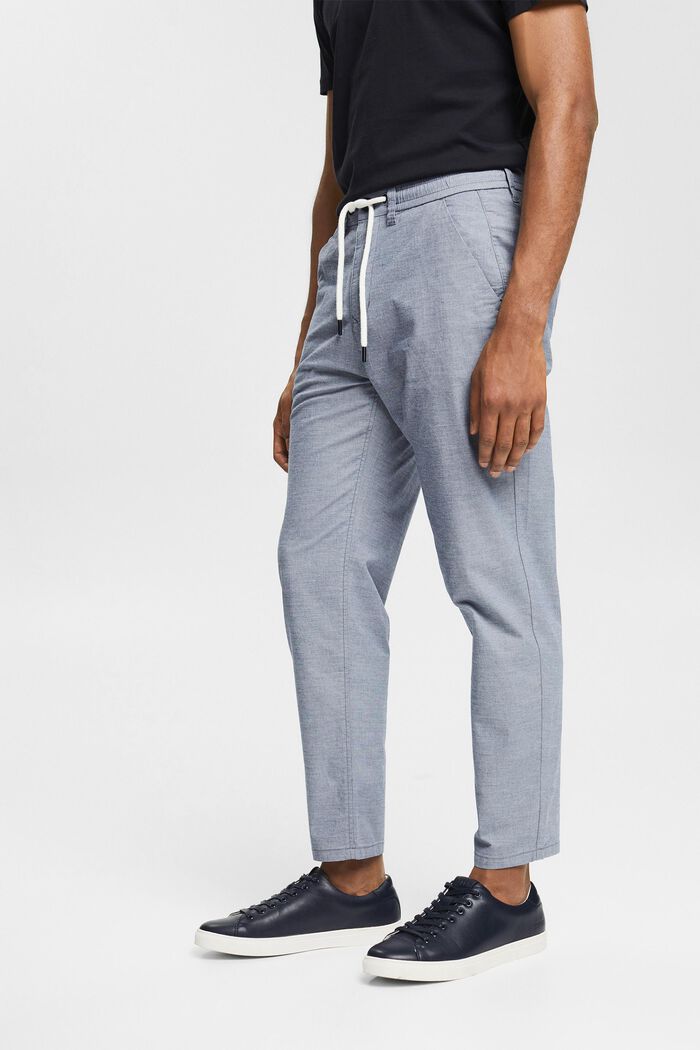 Trousers with a stretchy drawstring waistband