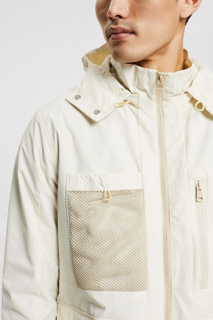 Made of recycled material: High-performance jacket with a hood, CREAM BEIGE, detail image number 2