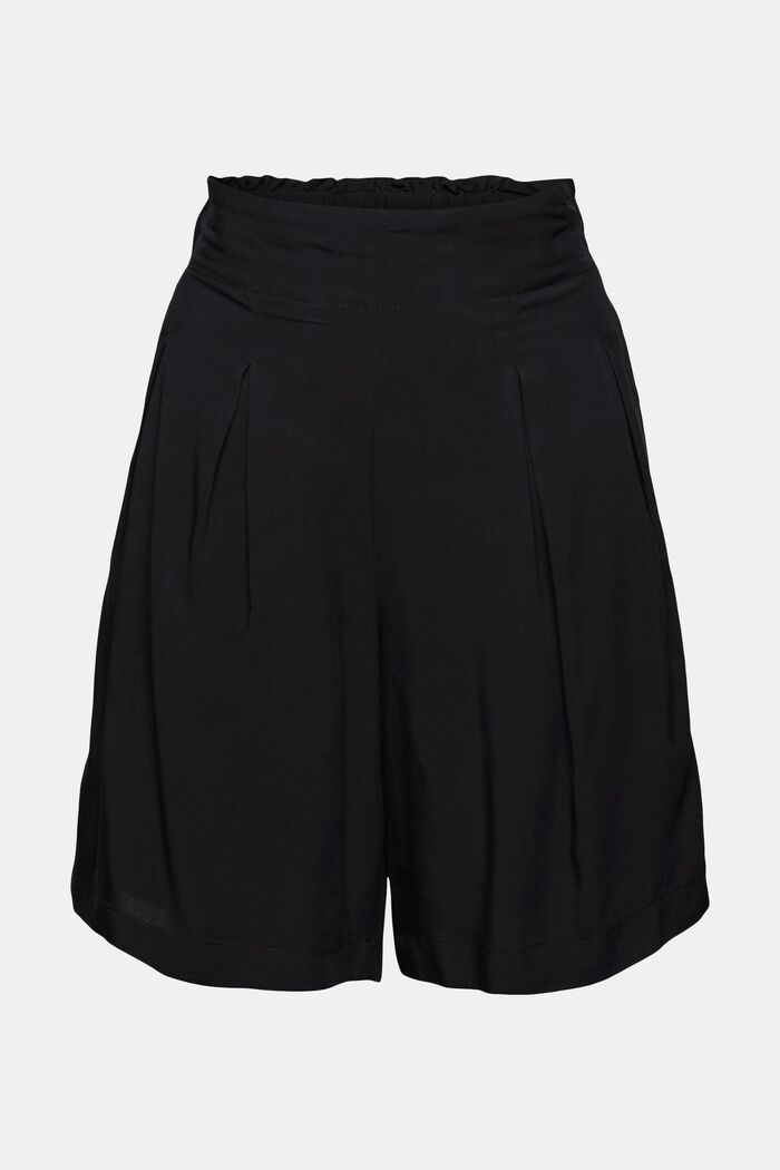 Shorts made of LENZING™ ECOVERO™