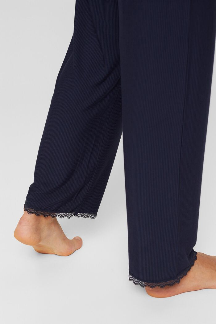 Pyjama bottoms with lace, LENZING™ ECOVERO™, NAVY, detail image number 5