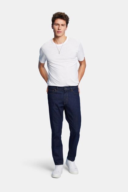 Relaxed slim fit jeans