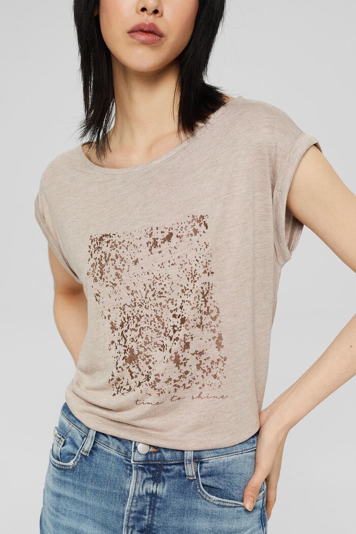 Top with a metallic print, LENZING™ ECOVERO™, LIGHT TAUPE, detail image number 0