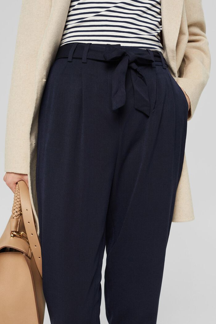 Chinos with a high-rise waistband and a belt, NAVY, detail image number 0