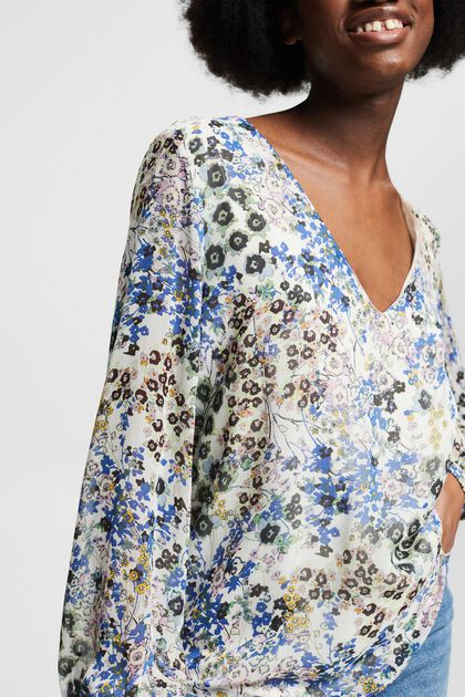 Crêpe blouse with millefleurs pattern
